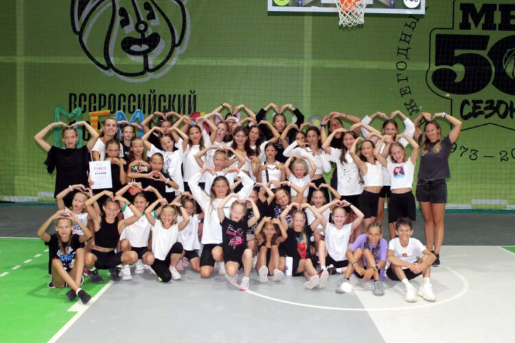 Польза детского лагеря на море для детей и подростков