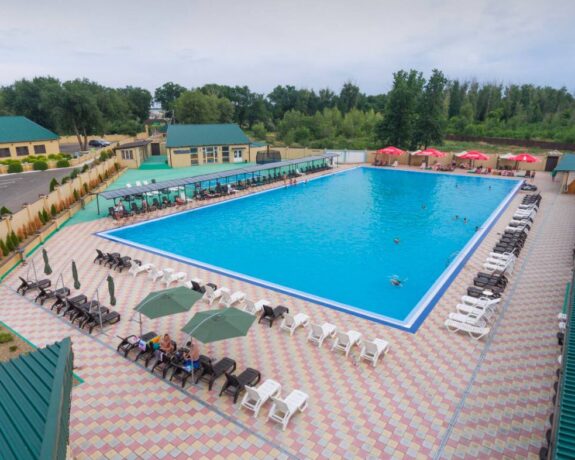 Спортивные сборы в Волгограде для пловцов и футболистов